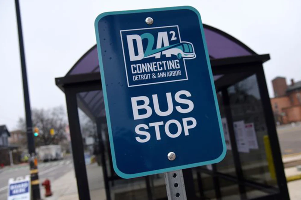 D2A2_BusStop-1000 D2A2_BusStop-1000